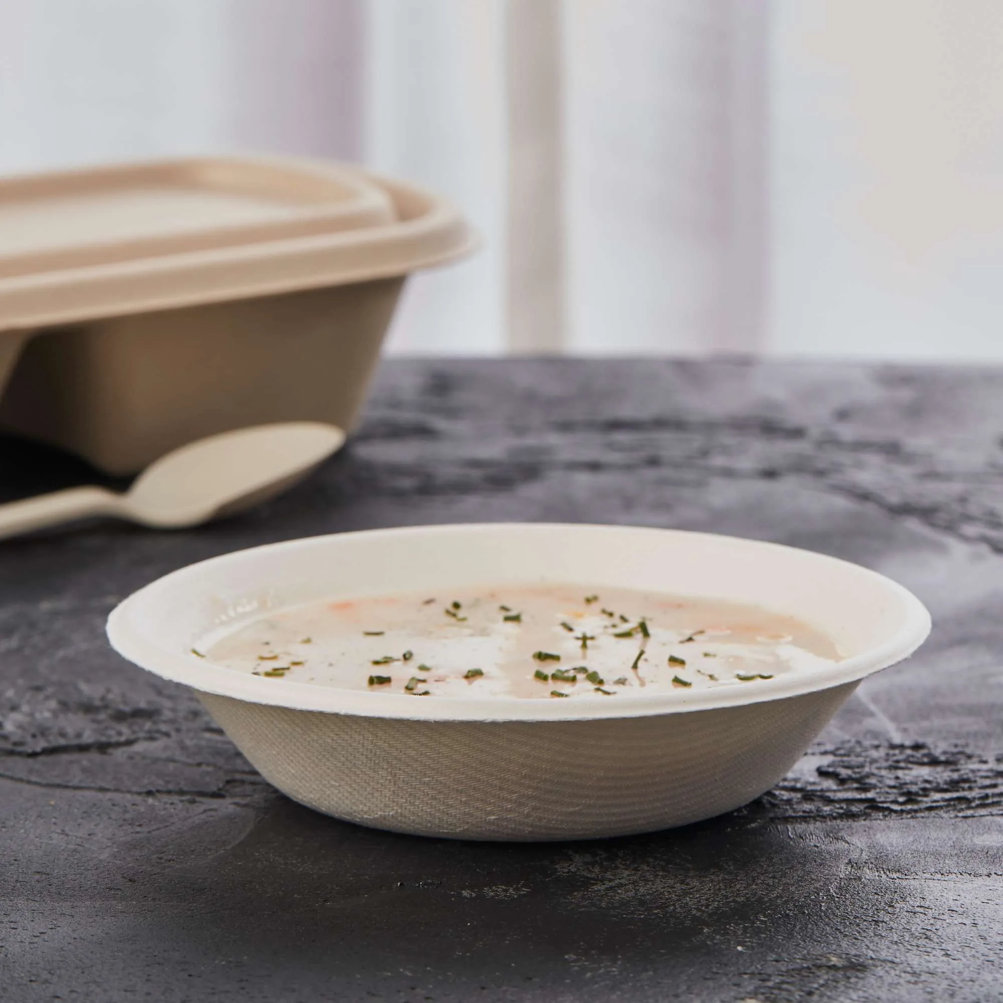 وعاء سلطة قصب السكر