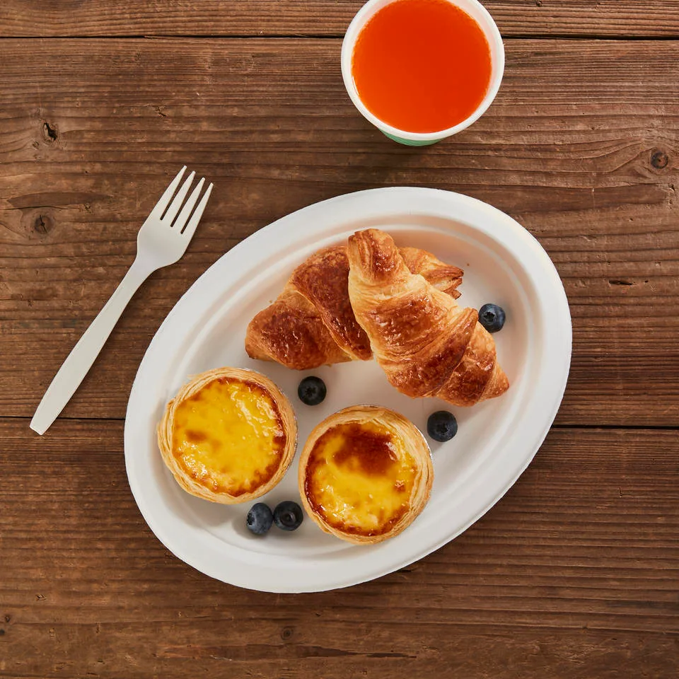 Pratos ovais biodegradáveis compostáveis