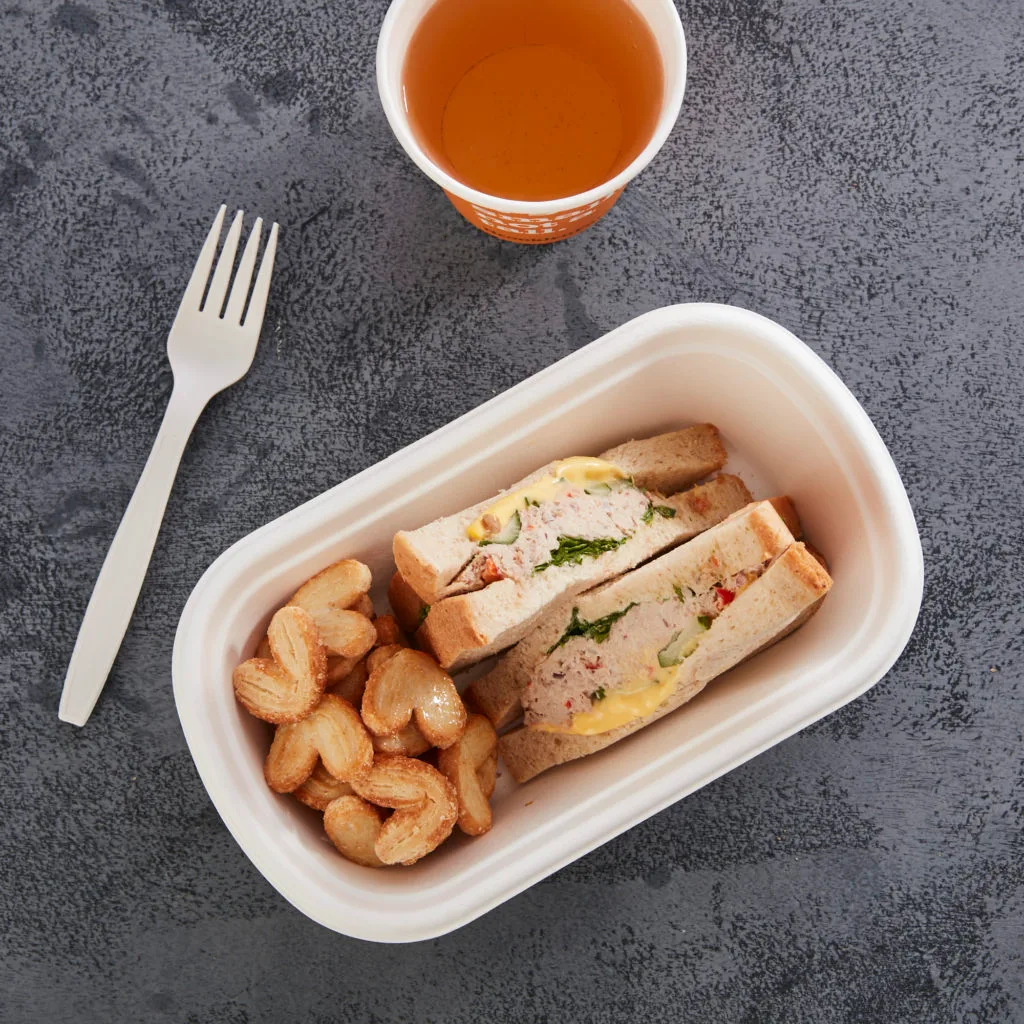 Компостируемый ланч-бокс из сахарного тростника с крышкой