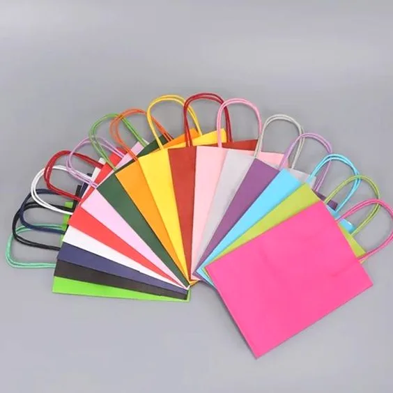 Papieren zakken van kraftpapier op maat