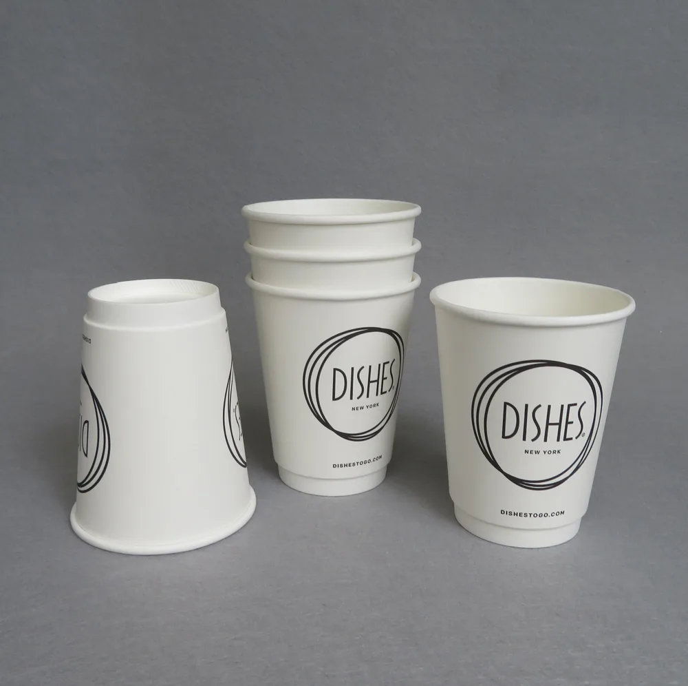 Tazze da caffè monouso con coperchio