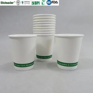 Tasses à café jetables avec couvercles