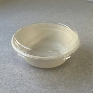 Taças biodegradáveis de bagaço de cana-de-açúcar com tampa para salada