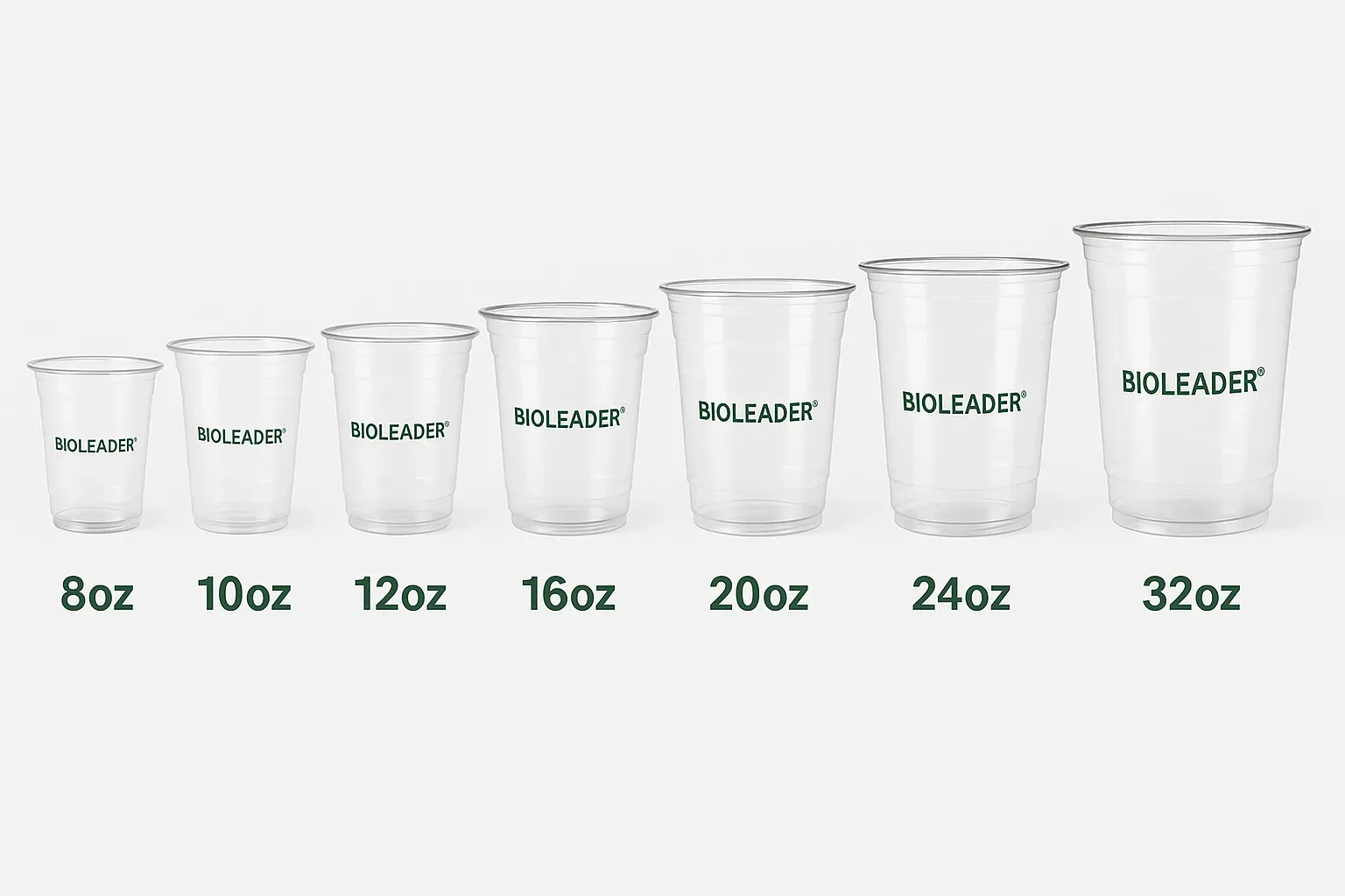 Eine Reihe von Bioleader PLA Bechern von 8oz bis 32oz mit Größenvariationen und Branding für nachhaltige Getränkeverpackungen.