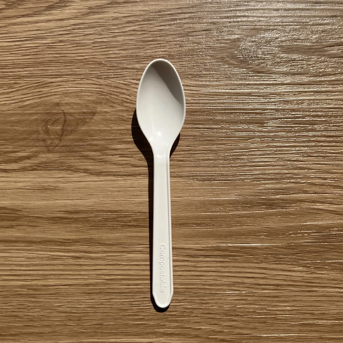 Маленькие биоразлагаемые пластиковые ложки из кукурузного крахмала для тортов/желе/мороженого/йогурта - 125 мм/4,5 дюйма-5 дюймов