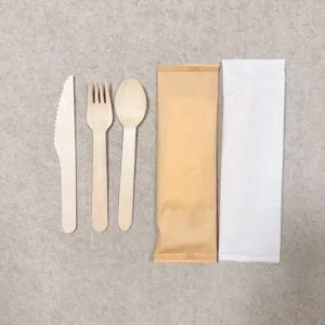 Conjunto de Talheres de Madeira Embalados Individualmente - Descartáveis, Venda por Atacado a Granel | Garfos e Colheres