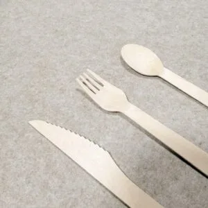 Ensemble de couverts en bois jetables cuillère et fourchette à bords lisses