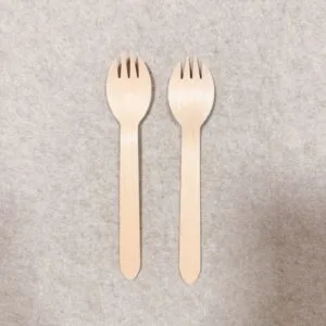 Einweg-Spork aus natürlichem Birkenholz, der Gabel und Löffel vereint