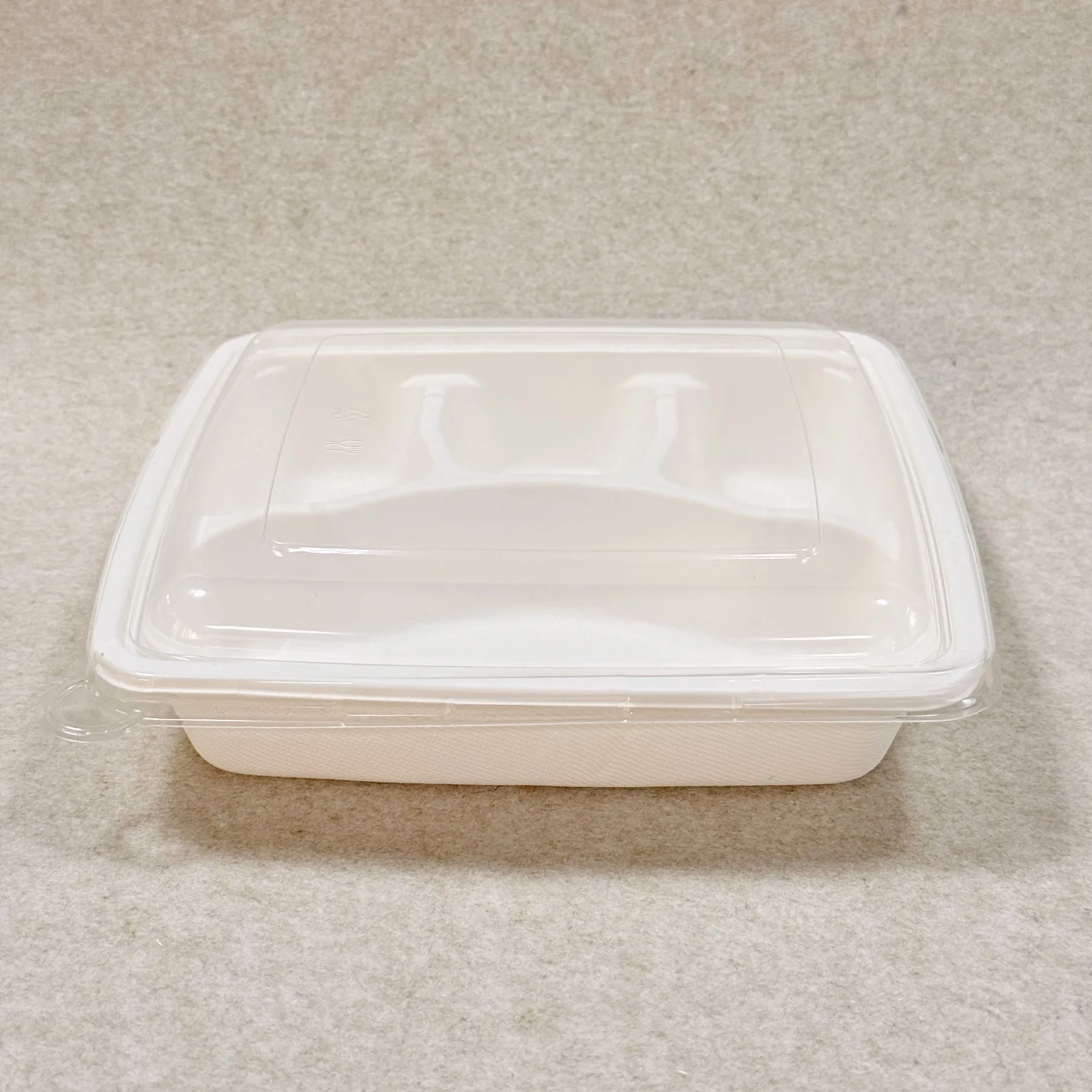 4-compartment bagasse food container with PET lid display
