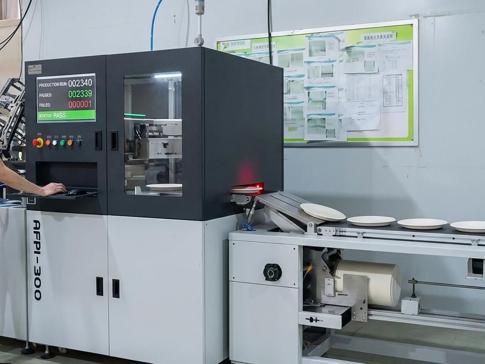 Продукция Bioleader проходит процедуру металлодетекции, чтобы убедиться, что все металлические остатки из отдельных сеток удалены.