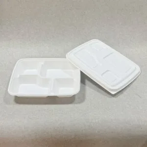 Imagem de apresentação da lancheira compostável de 4 compartimentos da Bioleader com tampa de bagaço, destacando uma opção de embalagem à base de fibra para embalagens de refeições sustentáveis e programas de redução de plástico.