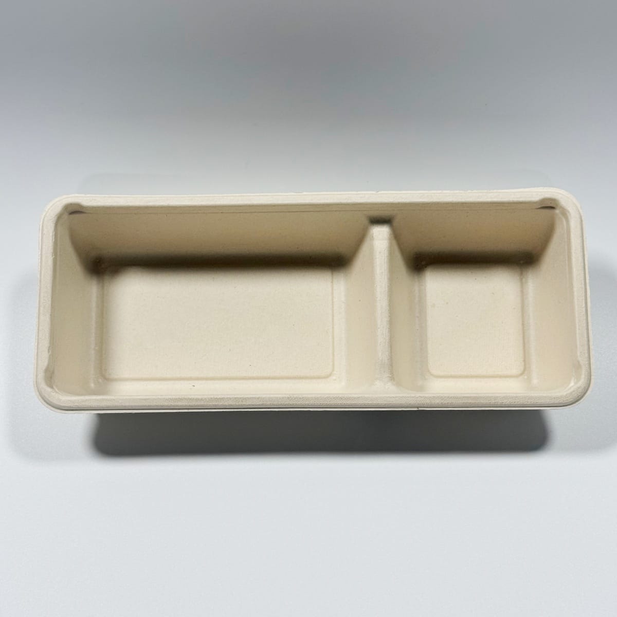 Contenant à sushi à emporter en bagasse sans PFAS avec compartiment séparé pour la sauce et les accompagnements