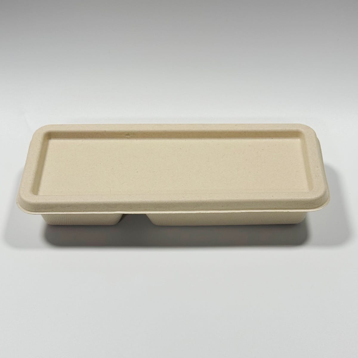 Boîte à sushi compostable à 2 compartiments en canne à sucre avec couvercle pour un emballage à emporter sans PFAS