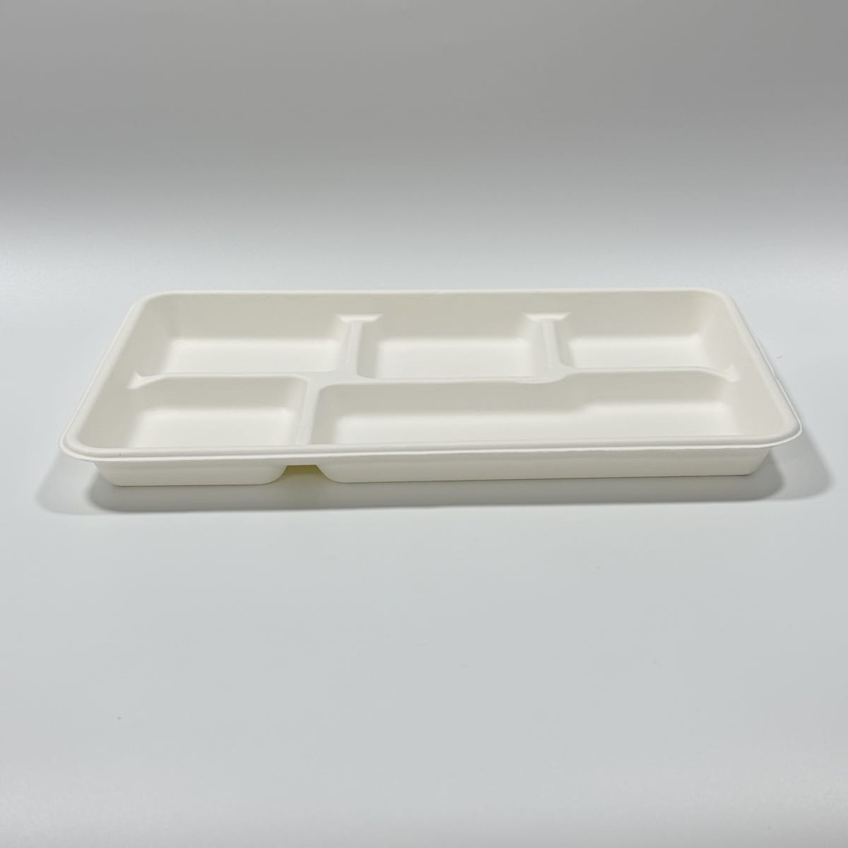 Disposable 5-compartment bagasse tray for full meal portion control
