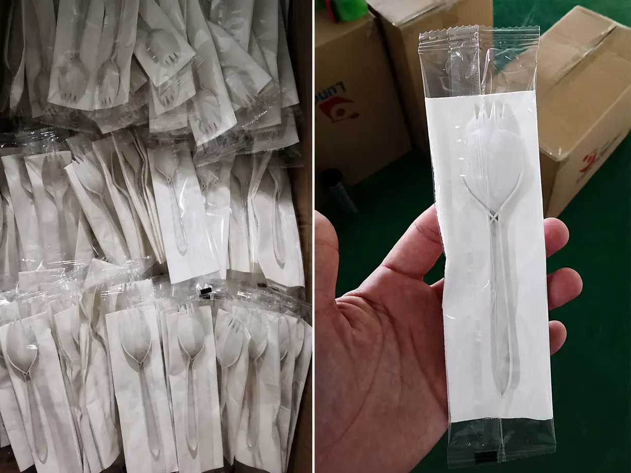 Conjunto de spork da Bioleader, embalado individualmente com um guardanapo, para catering de comida para levar e kits de refeições