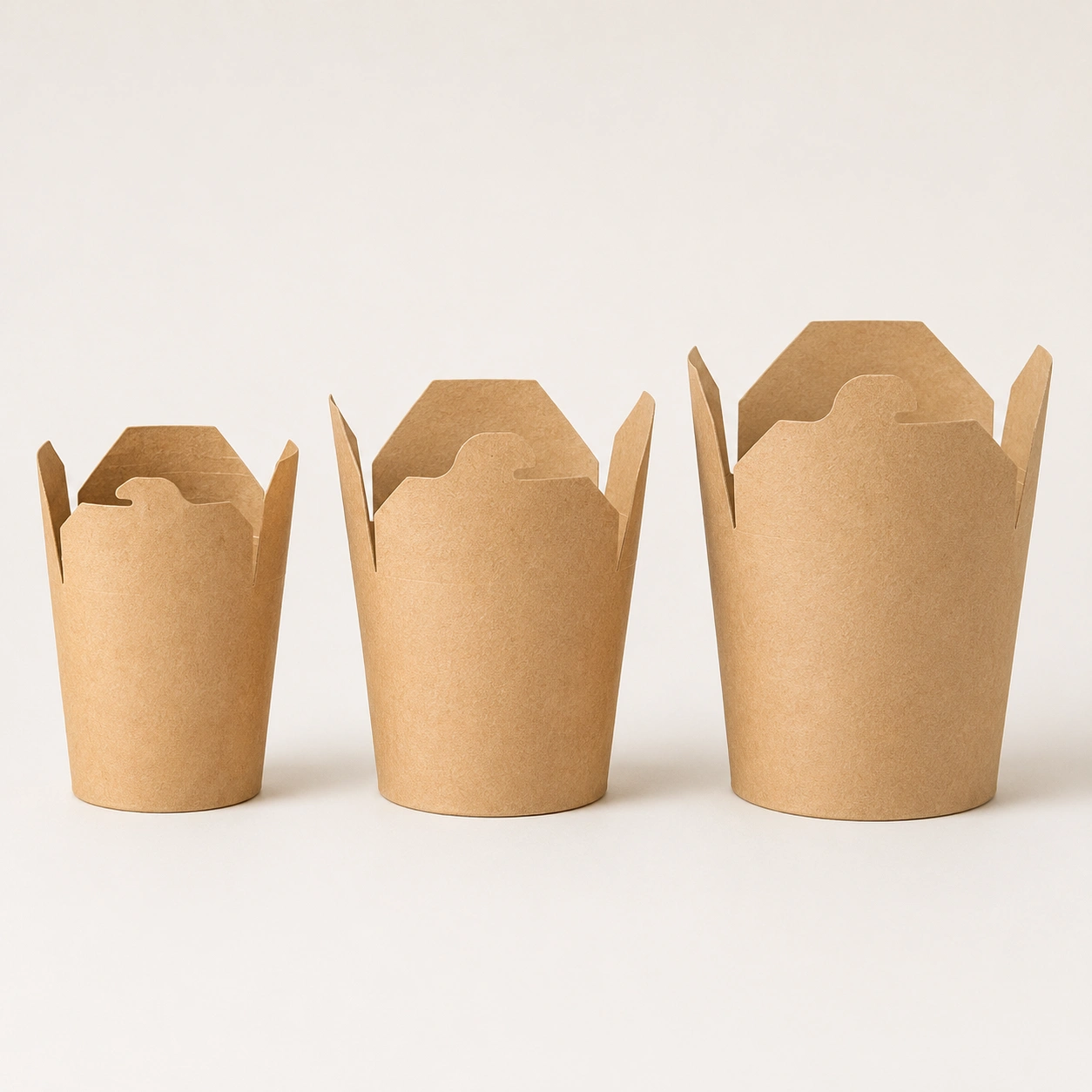 Barquettes à nouilles en papier kraft pour repas à emporter Barquettes à nouilles en papier kraft utilisées pour le service de nouilles à emporter et de plats chauds